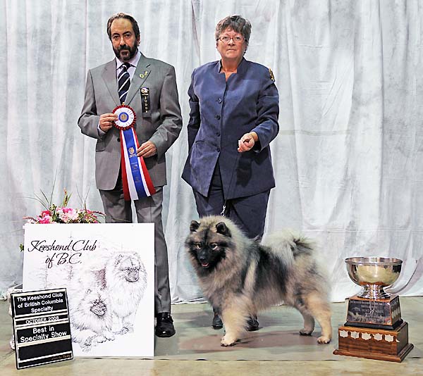 Truffle went to the Keeshond Club of Canada Nationals 2008 and BC Keeshond Club Regional Specialty. She won Best in  Specialty for the Regional.